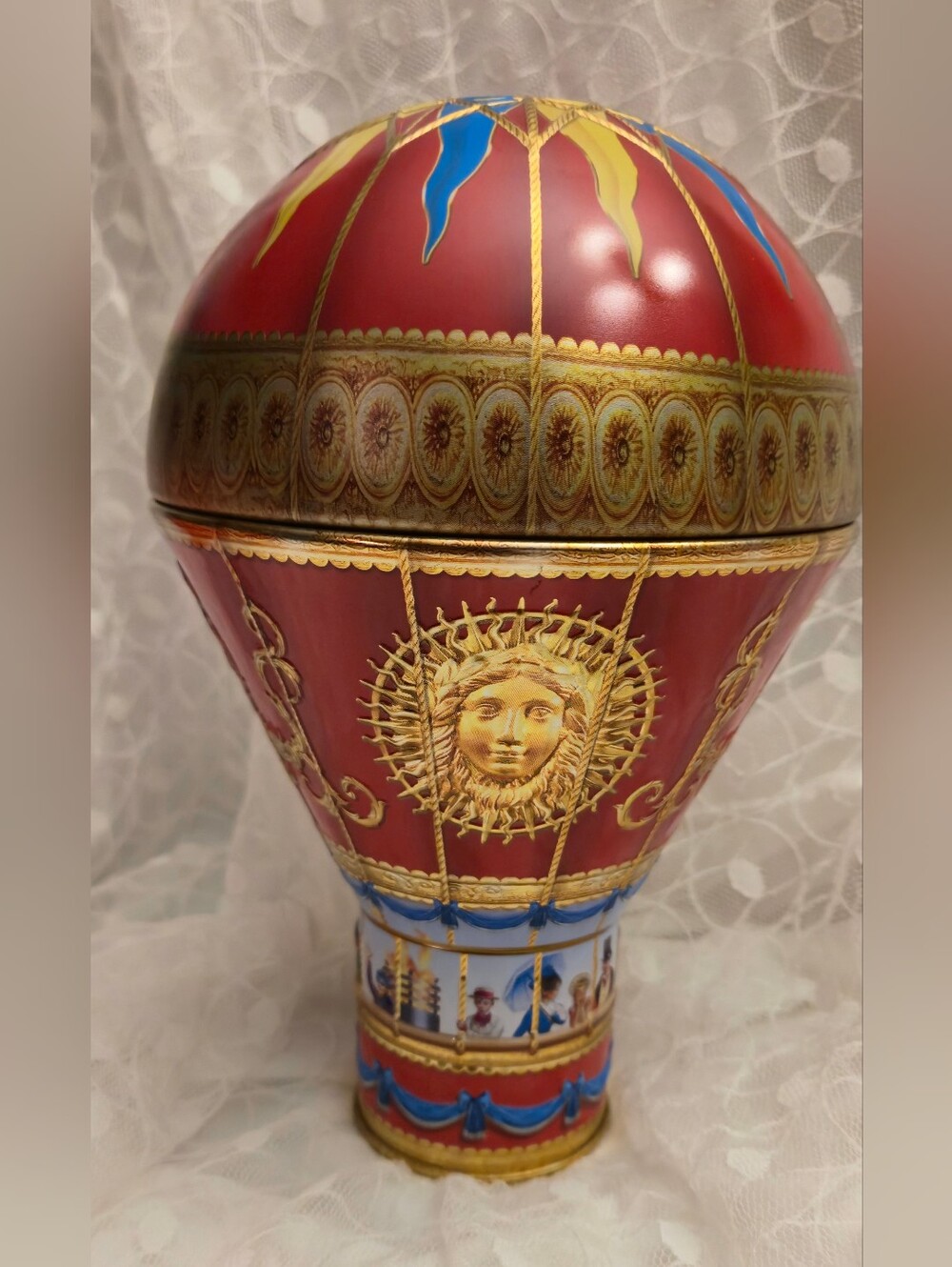 Tin Bank Churchills Victorian Hot Air Balloon Red Adrian Chesterman Made in UK